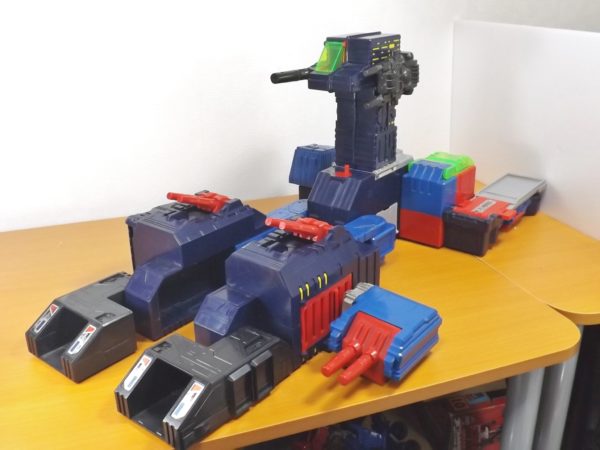 特販格安トランスフォーマー　カーロボット　ブレイブマキシマス G1