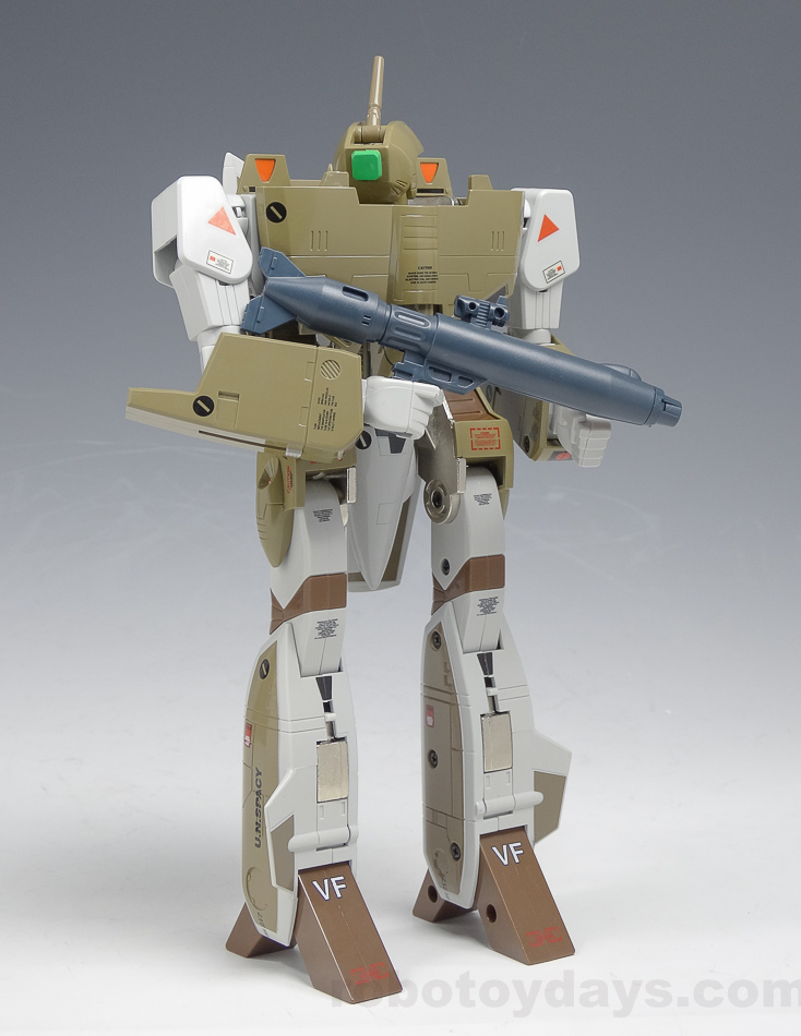 バルキリー VF-1A 量産機（バンダイ復刻版） タカトクトイス | RoboToyDays