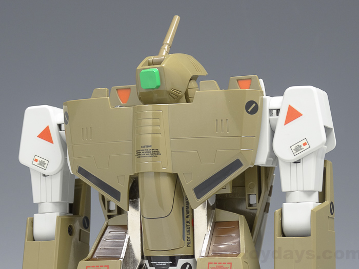 マクロスバンダイタカトクVF-1Aバルキリー量産機 - コミック/アニメ